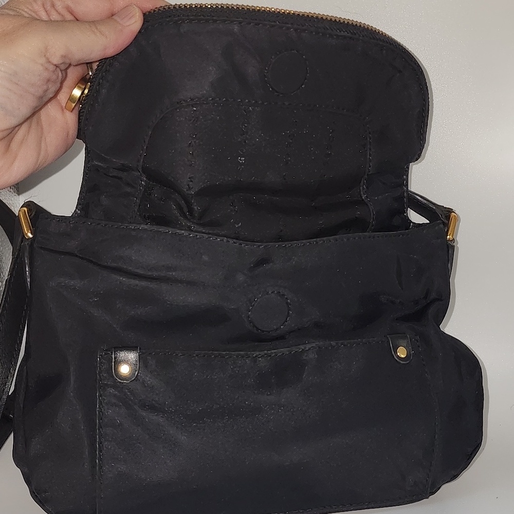 Marc By Marc Jacobs Classic Black Nylon Crossbody Bag with‎ Gold Hardware - Picture 5 of 14